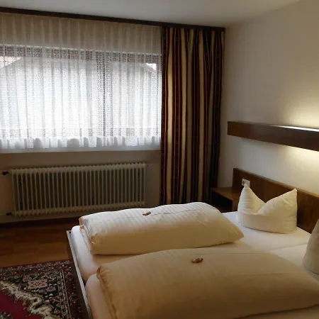 Gastezimmer Zur Krone Guest house